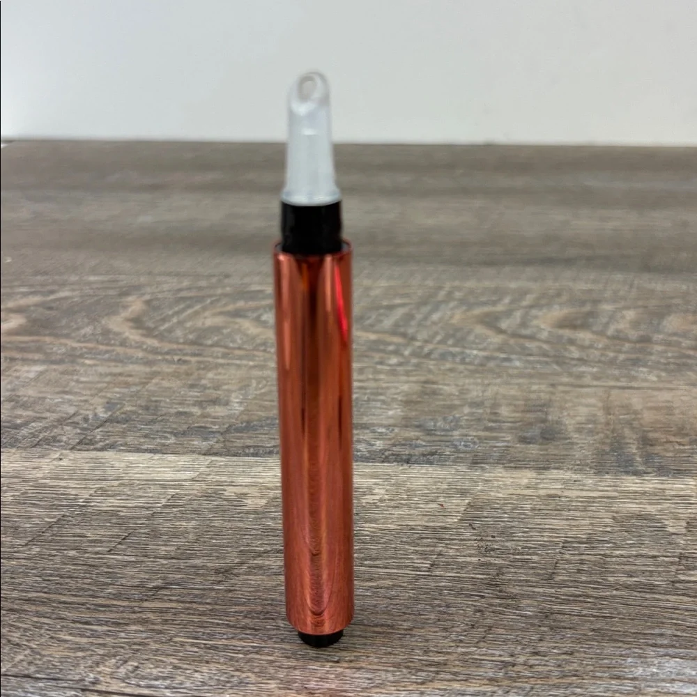 NEW Smooche Extreme Lip Plumper -Raspberry